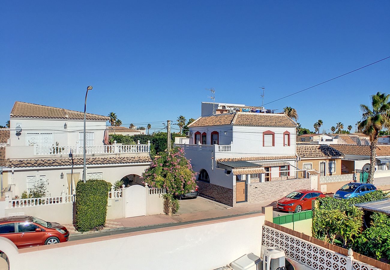 Bungalow in Los Alcazares - Bungalow with private pool - 5809
