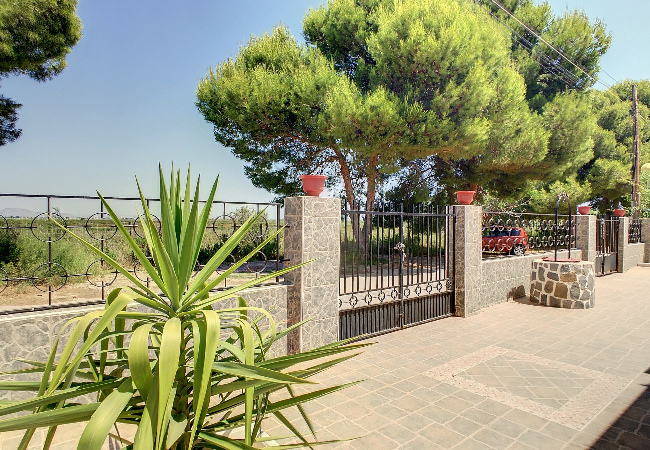 Villa in El Carmoli - Villa with Private Pool - 6409