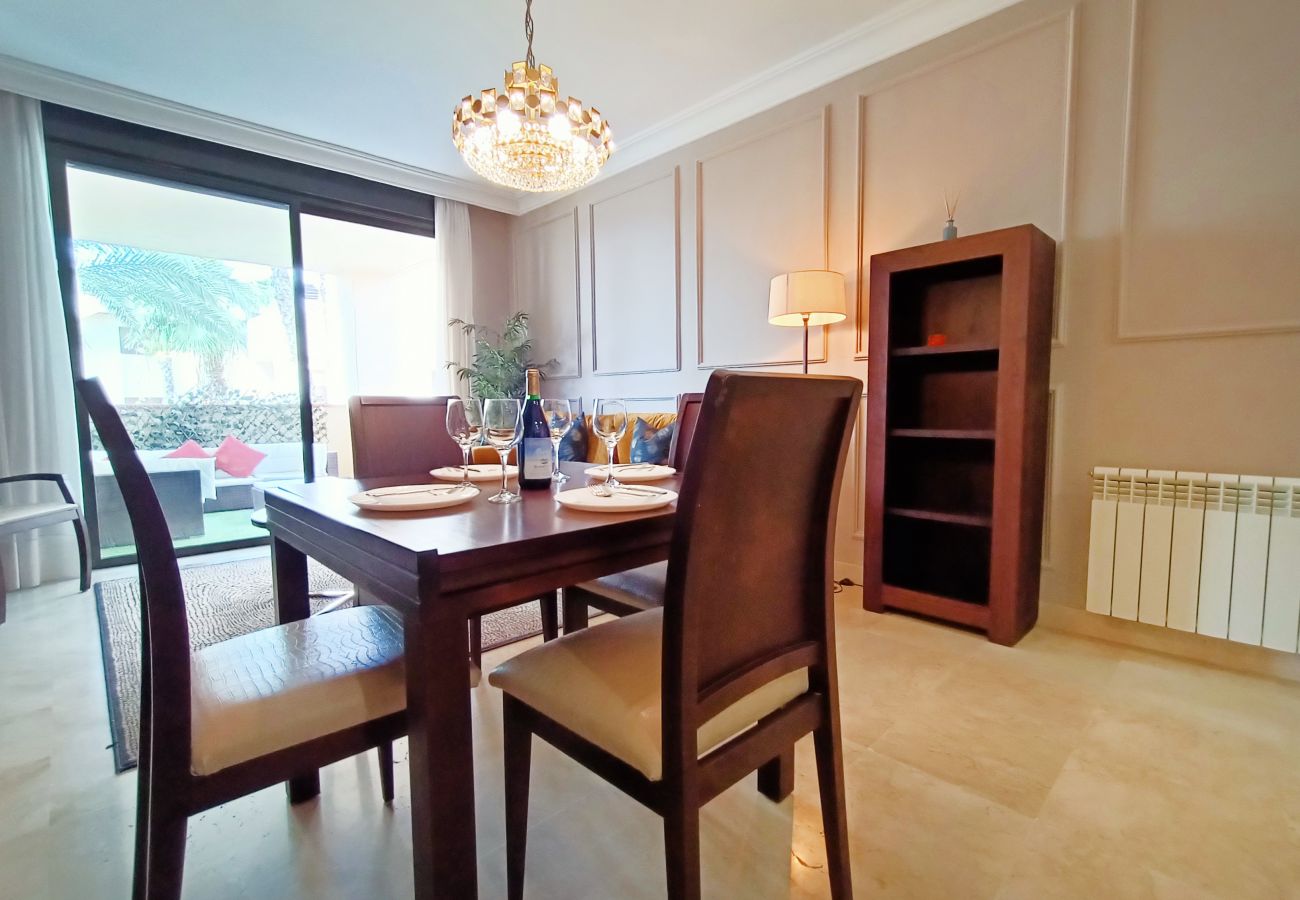 Appartement in Roda - Roda Golf Apartment Dubai - 9809