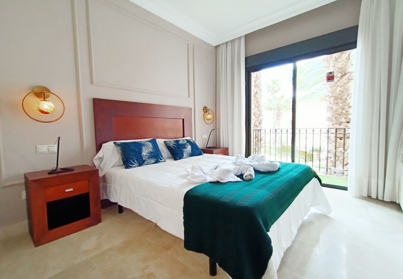 Appartement in Roda - Roda Golf Apartment Dubai - 9809