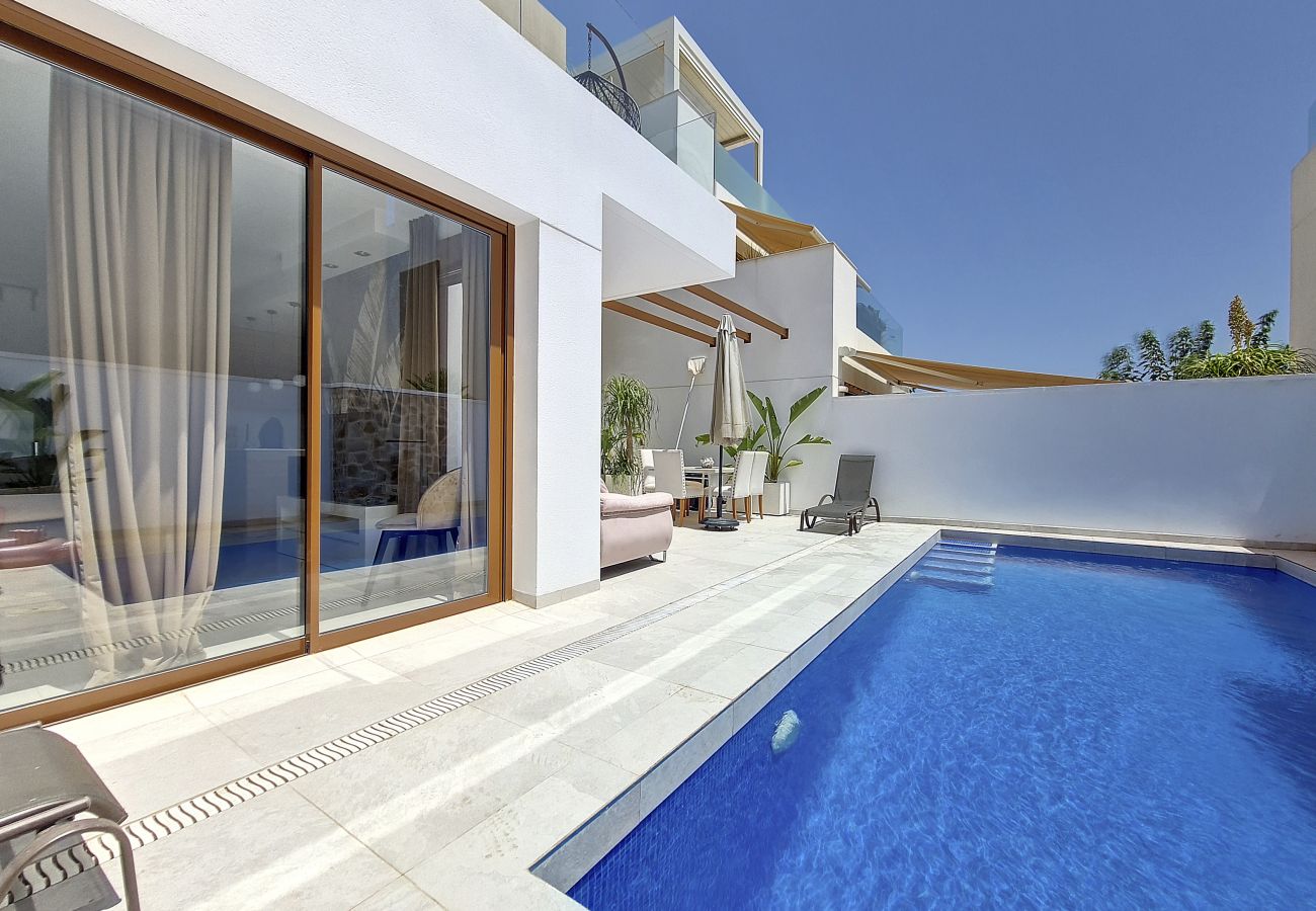 Villa in Torre de la Horadada - Villa with Private Pool - 0310