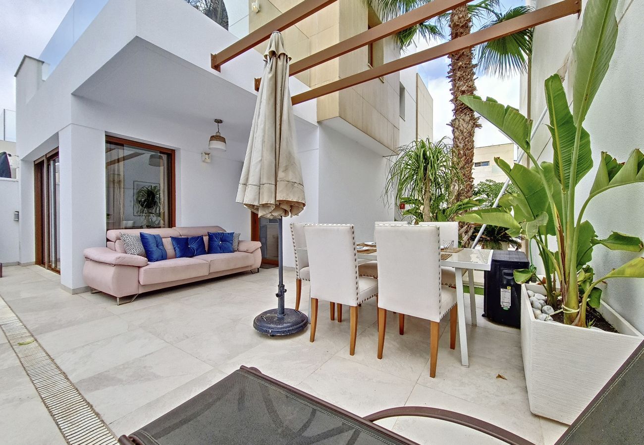 Villa in Torre de la Horadada - Villa with Private Pool - 0310