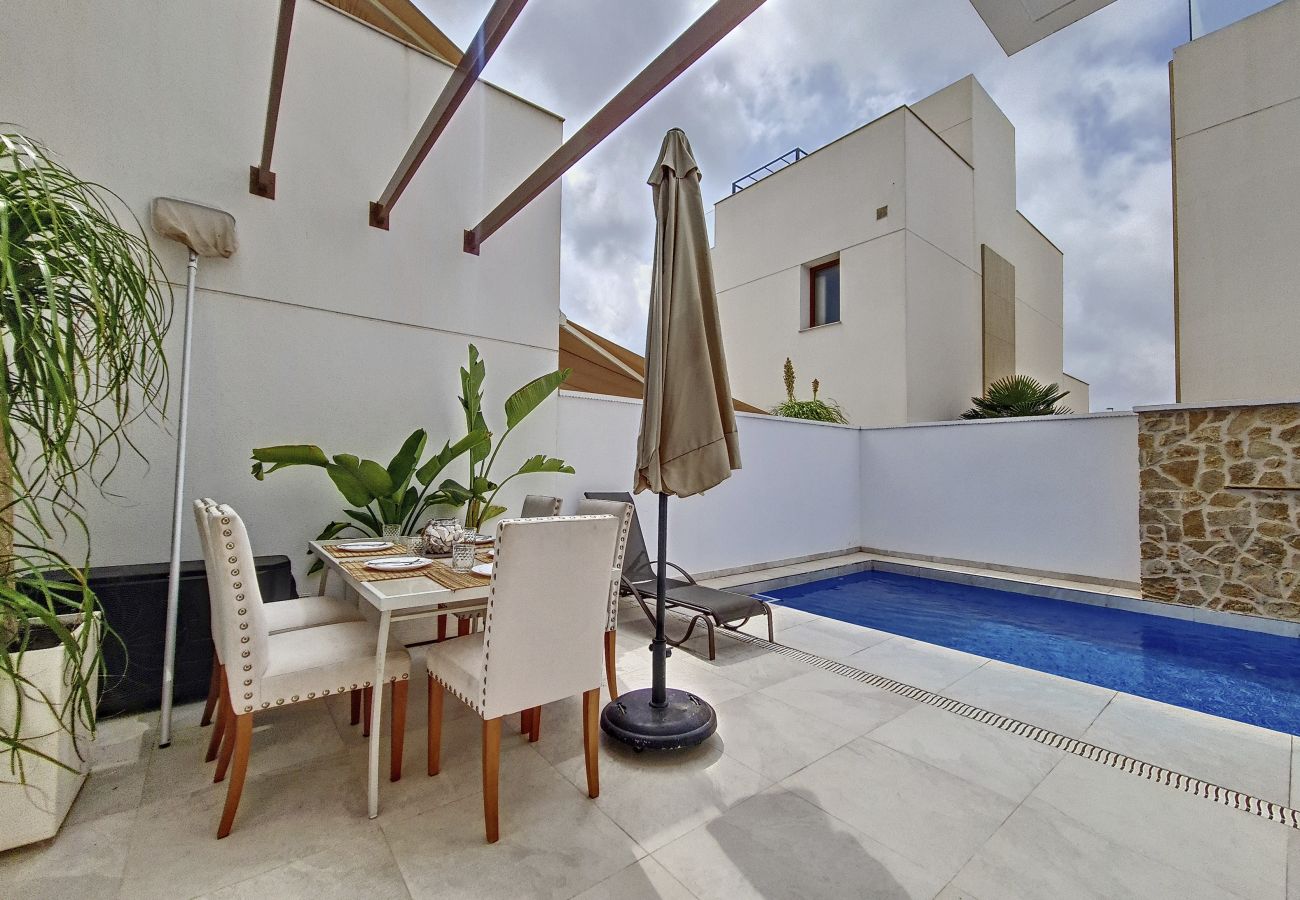 Villa in Torre de la Horadada - Villa with Private Pool - 0310