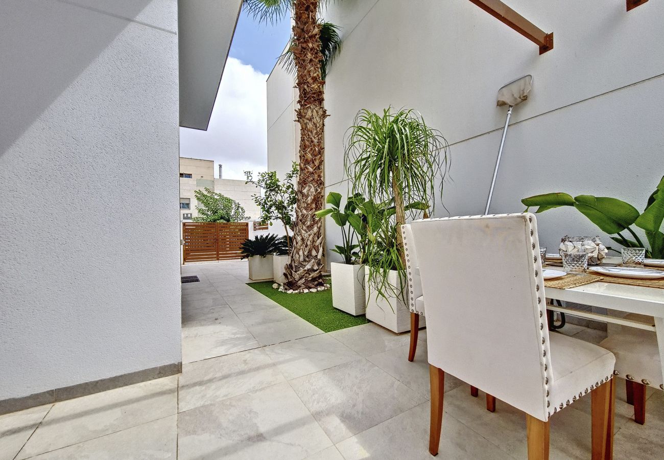 Villa in Torre de la Horadada - Villa with Private Pool - 0310