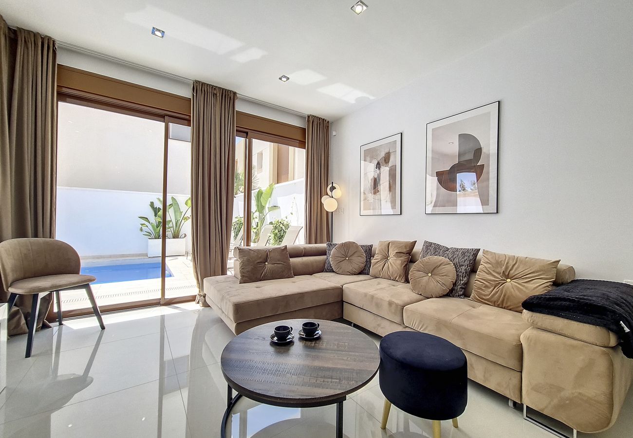 Villa in Torre de la Horadada - Villa with Private Pool - 0310