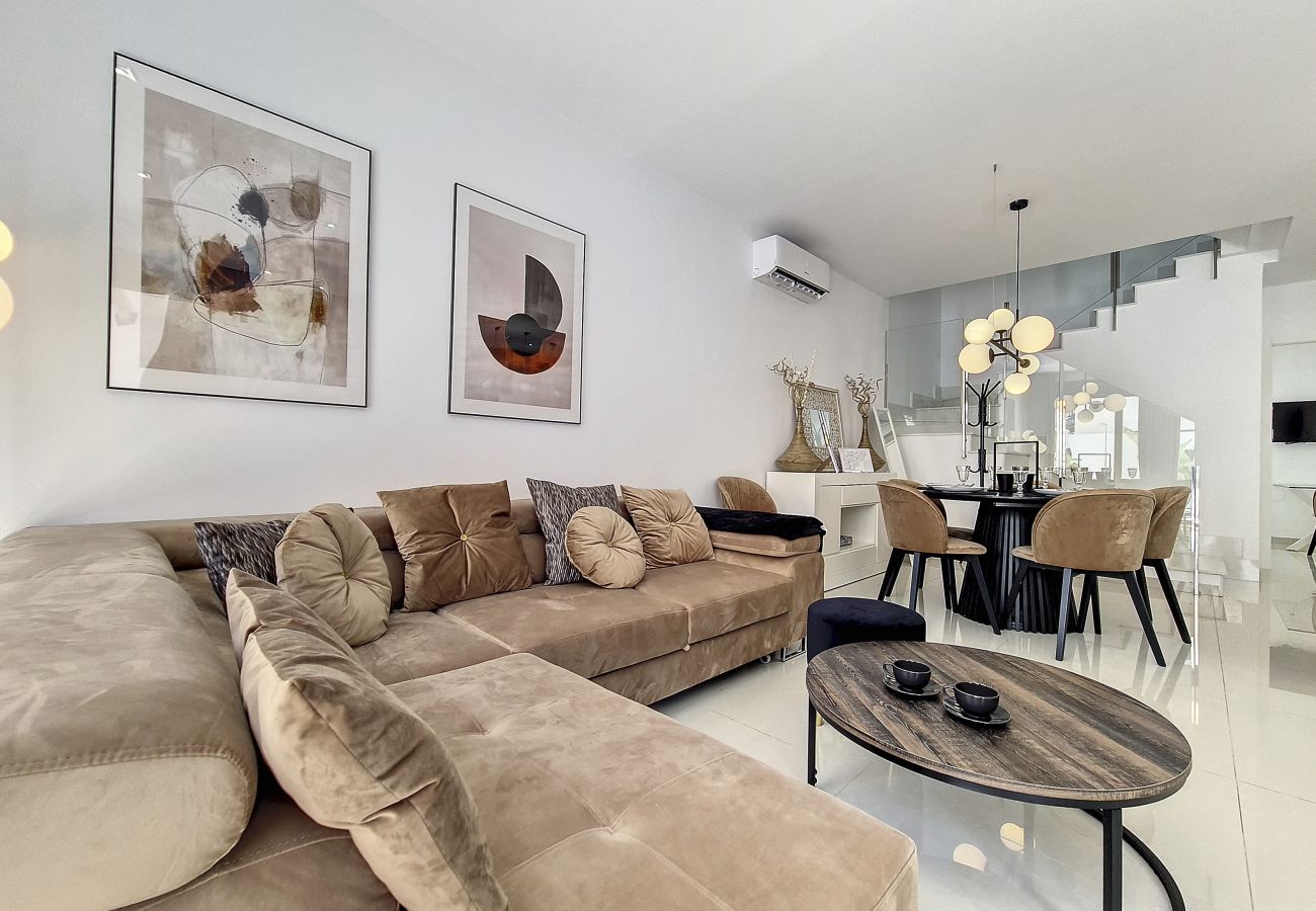 Villa in Torre de la Horadada - Villa with Private Pool - 0310