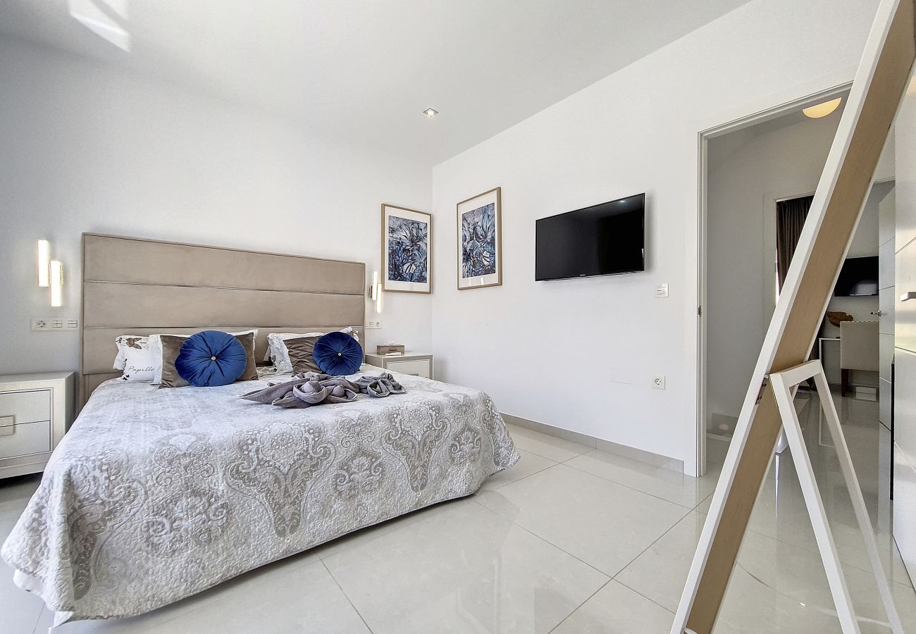 Villa in Torre de la Horadada - Villa with Private Pool - 0310