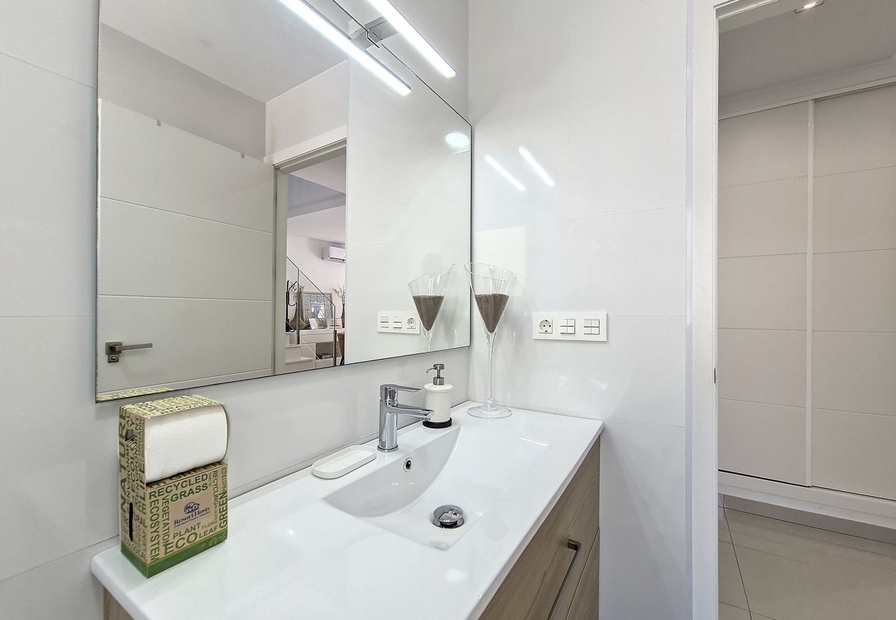 Villa in Torre de la Horadada - Villa with Private Pool - 0310