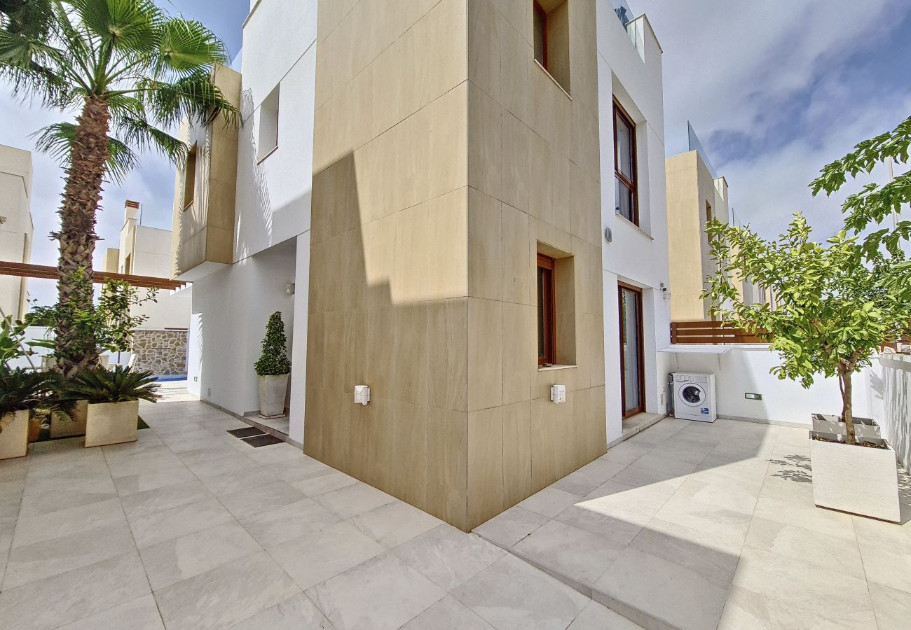 Villa in Torre de la Horadada - Villa with Private Pool - 0310